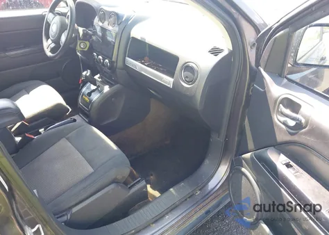 2016 Jeep Compass Sport из США, поврежденный, VIN 1C4NJDBB0GD556711